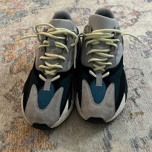 Adidas Yeezy boost 700 wave runner
